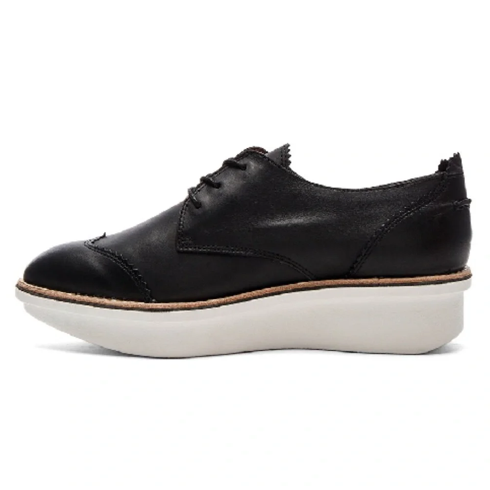 10 CROSBY Derek Lam 
